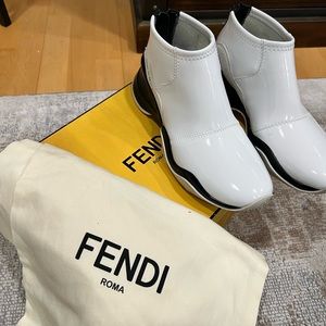 Fendi Ffluid Glossy Sneakers white Patent Leather Box Dust bag